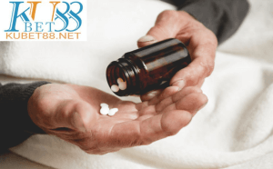 nằm mơ thấy mình bị bệnh đánh con gì